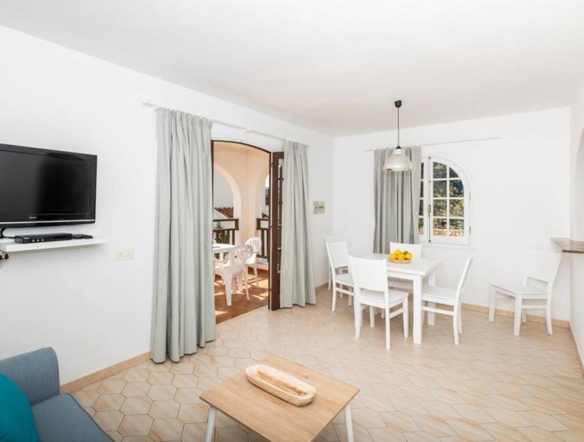 Apartamentos Girasols Gardens Sup 2-F Son Bou Exterior photo