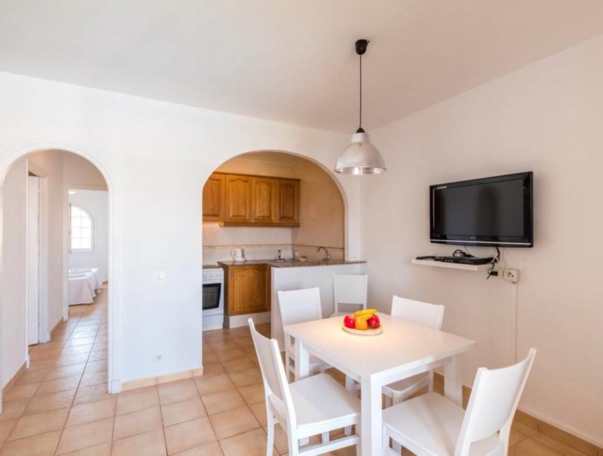 Apartamentos Girasols Gardens Sup 2-F Son Bou Exterior photo